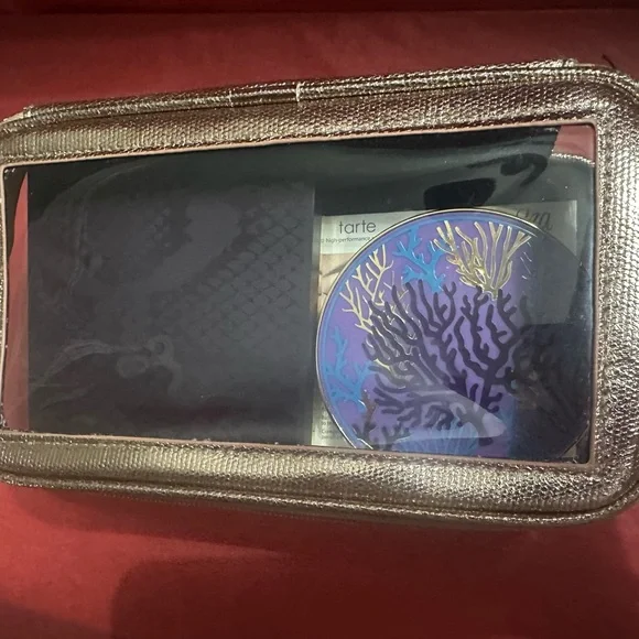 Tarte Gold and White Brush Set with 2 eyeshadow palettes and travel case - Picture 10 of 11